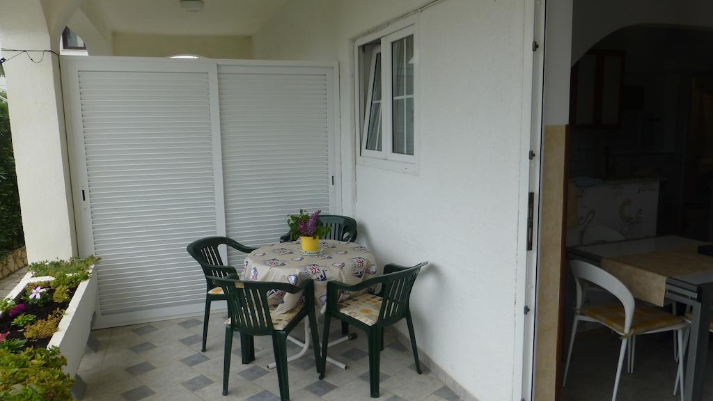 Apartments Tanja & Boris Baška Стая снимка