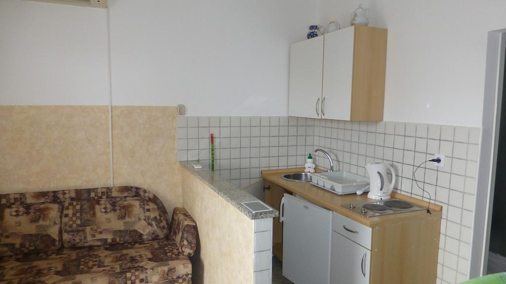 Apartments Tanja & Boris Baška Стая снимка